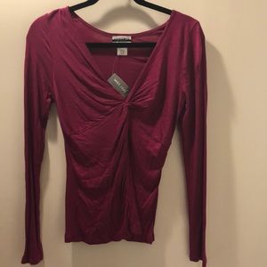 ⭐️3 for $15⭐️ V-neck cross front shirt